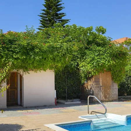 Meneou Seaside Mansion 7 *