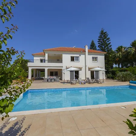 Villa Meneou Seaside Mansion 7 *