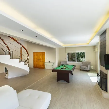 Meneou Seaside Mansion 7 Villa *