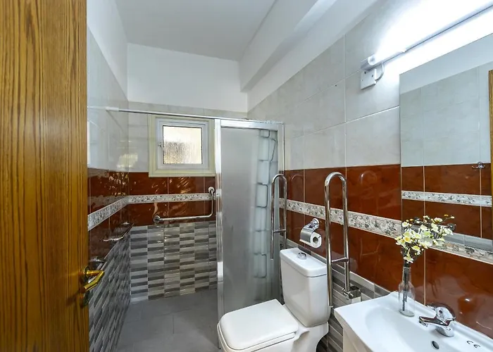 וילה Meneou Seaside Mansion 7 *