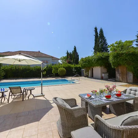 Meneou Seaside Mansion 7 *