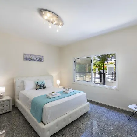 Meneou Seaside Mansion 7