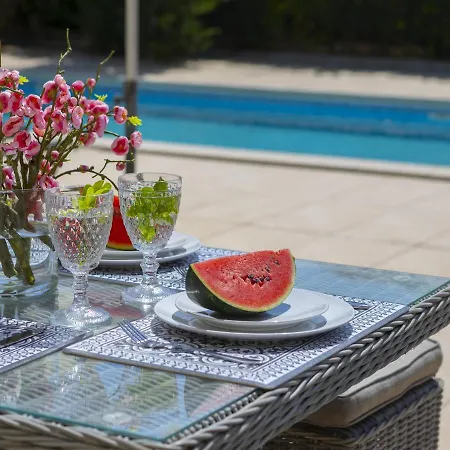 Meneou Seaside Mansion 7 Larnaca