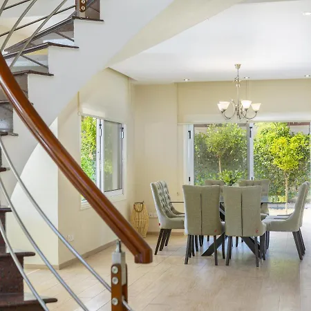 Meneou Seaside Mansion 7 Villa *