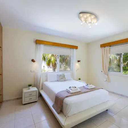 Villa Meneou Seaside Mansion 7 *