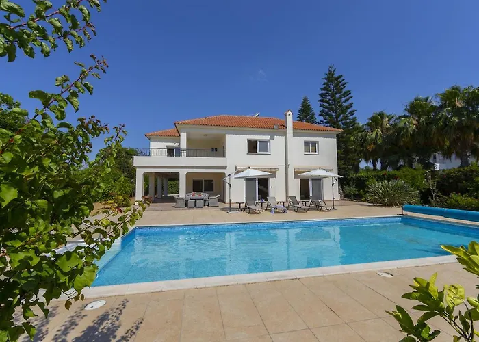 Villa Meneou Seaside Mansion 7 *