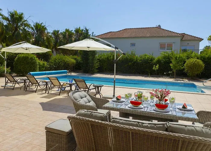 Meneou Seaside Mansion 7 Villa Larnaca